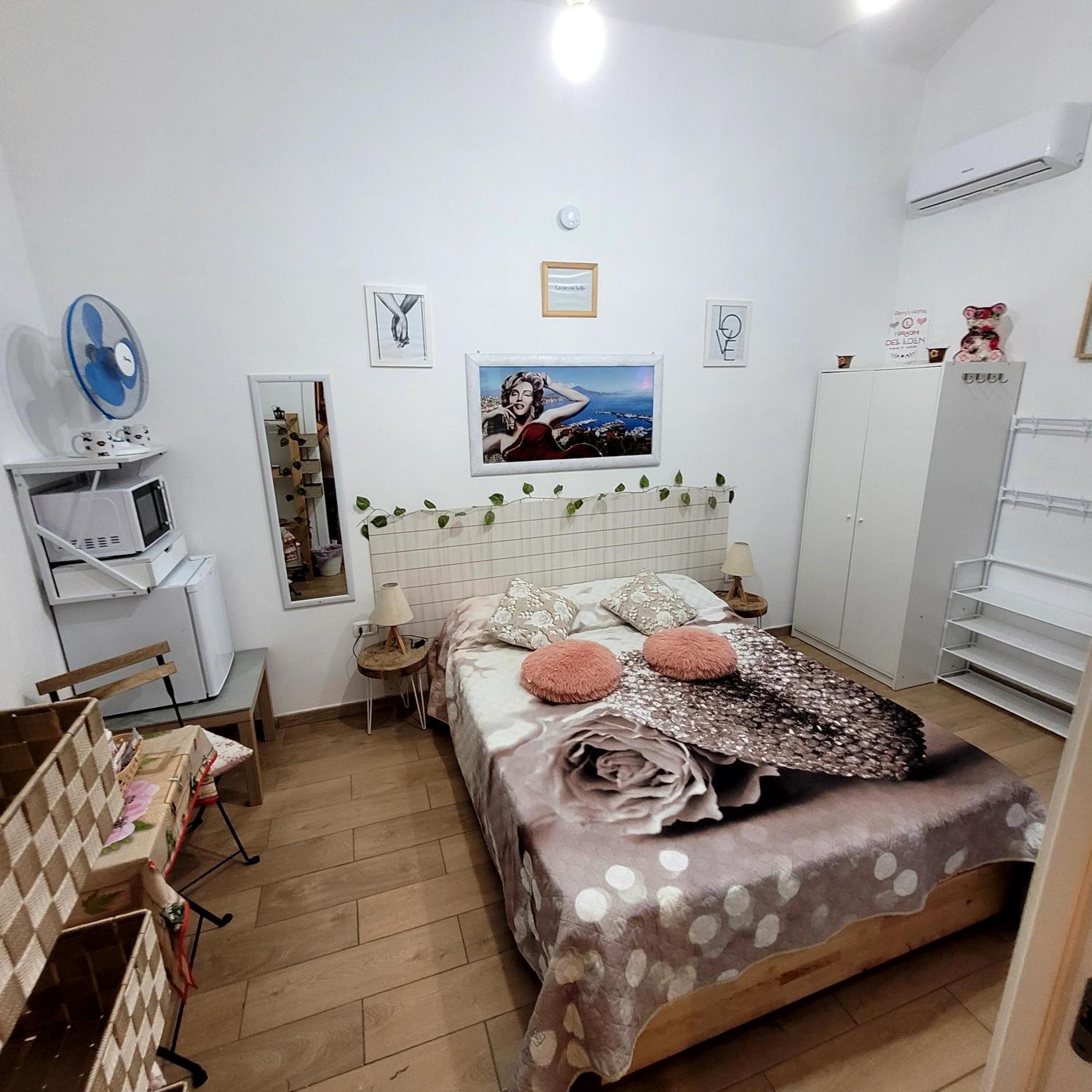 ホテル I Gradini Dell Eden ナポリ 部屋 写真